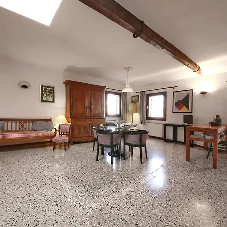 Apartment Tea House